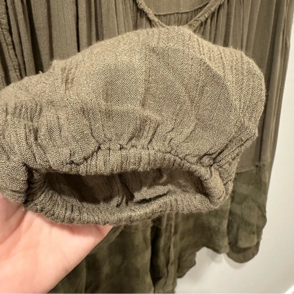 Free People Moss Olive Green Swing Boho Peasant Top Relaxed Fit Size Small - Picture 8 of 14